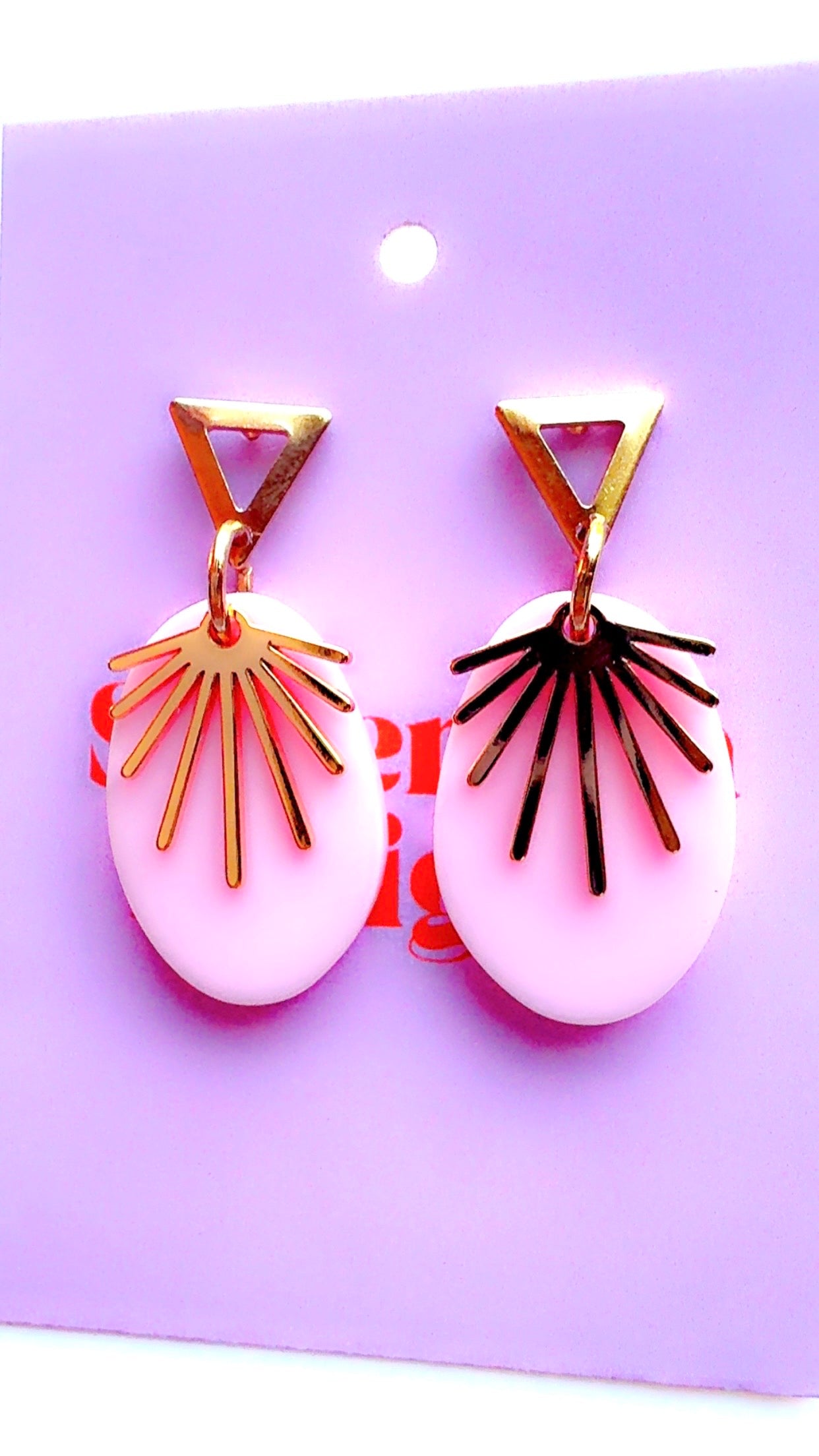 Pink Sunburst Ear Candy