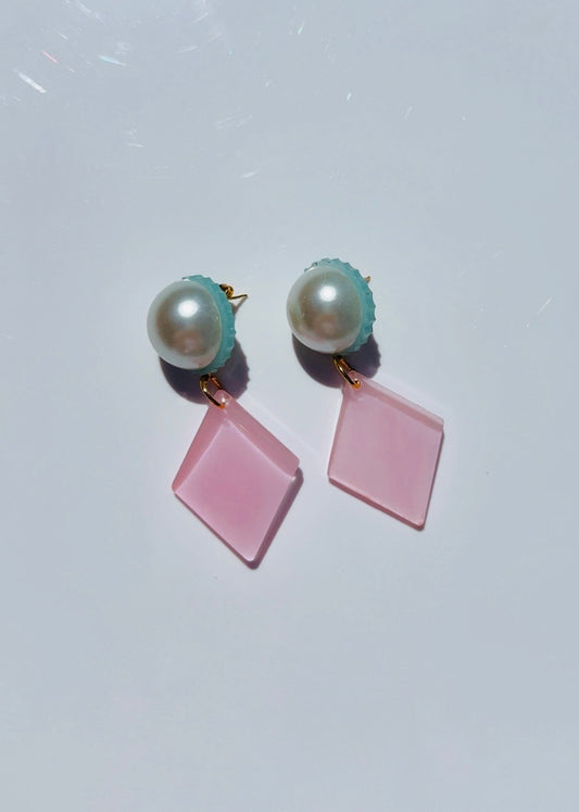 Big Pearl Blush Diamond Dangle