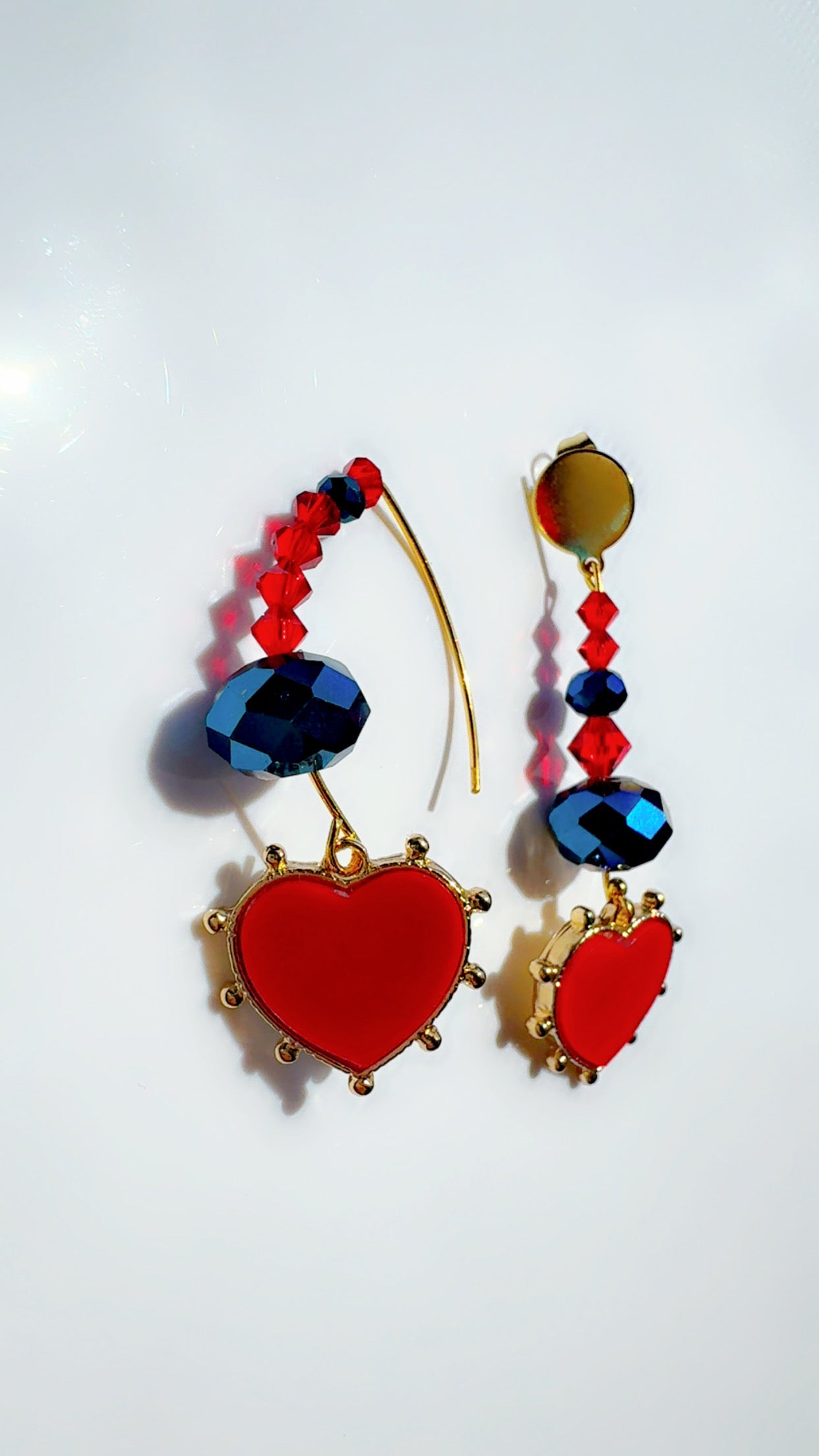 Queen of Hearts Ear Candy