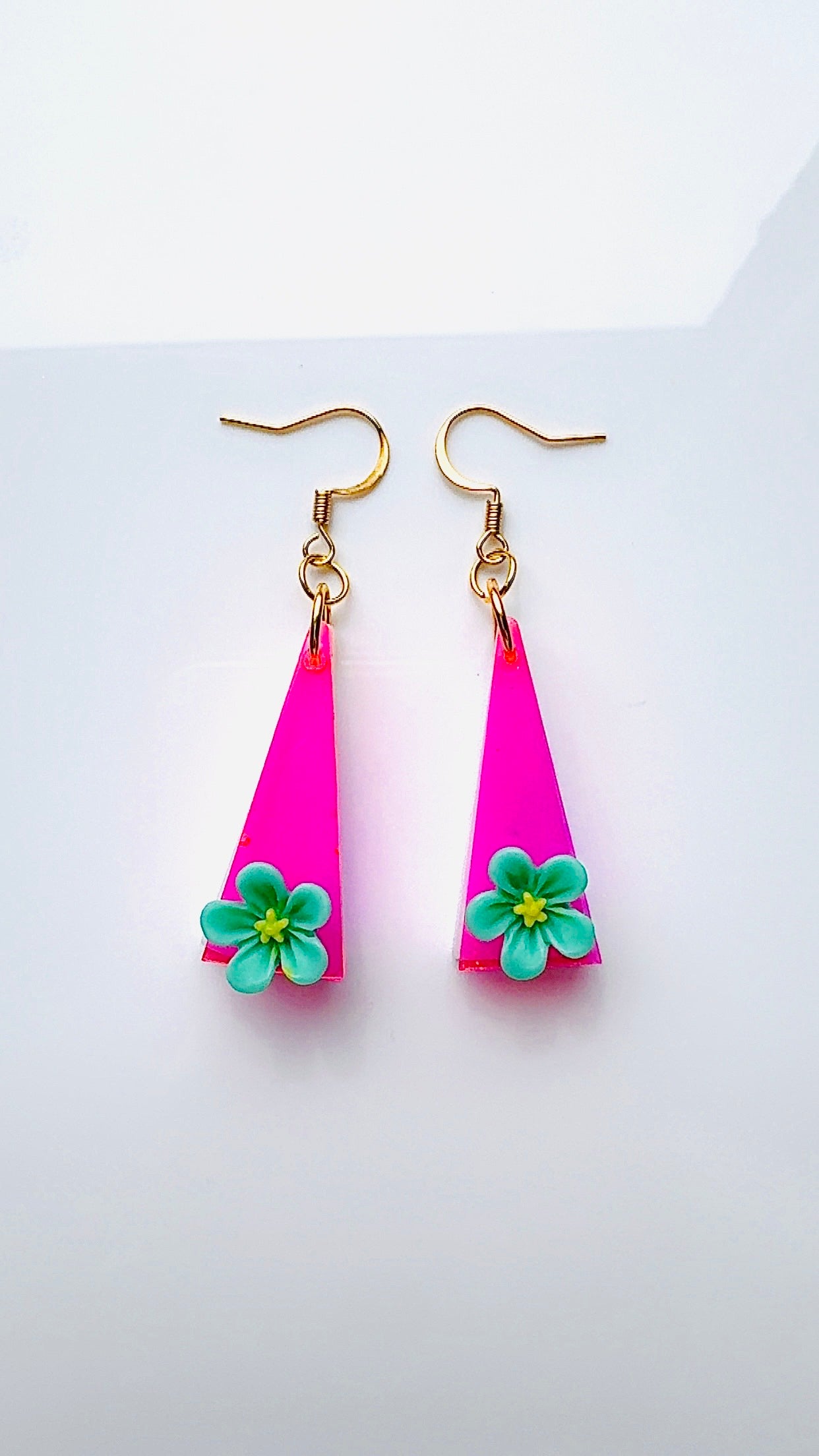 Hot Pink Blue Flower Earrings￼