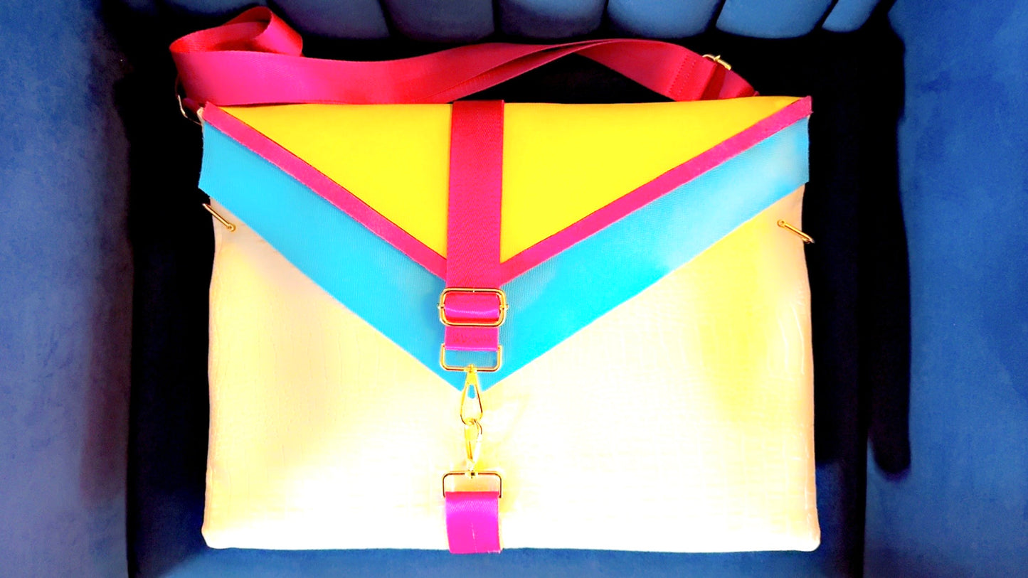 SOLD Soderena Original Messenger Bag