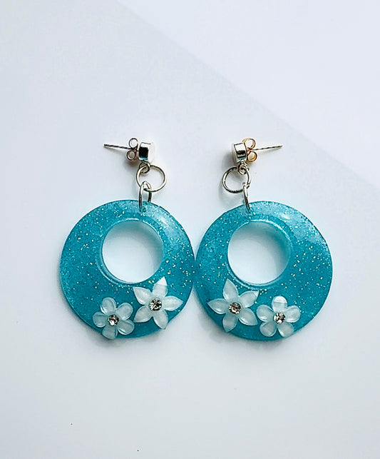 ￼Blue Basket of Flowers Earrings