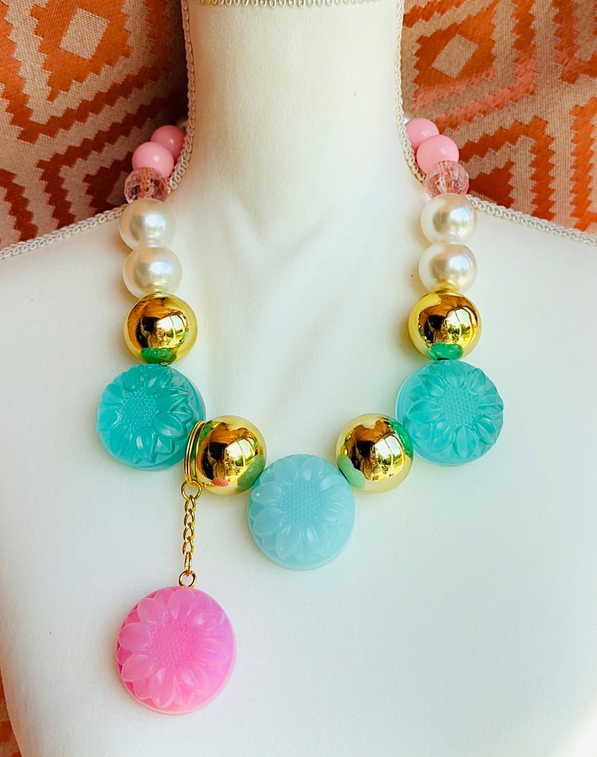 Floral Cupcake Neck Candy