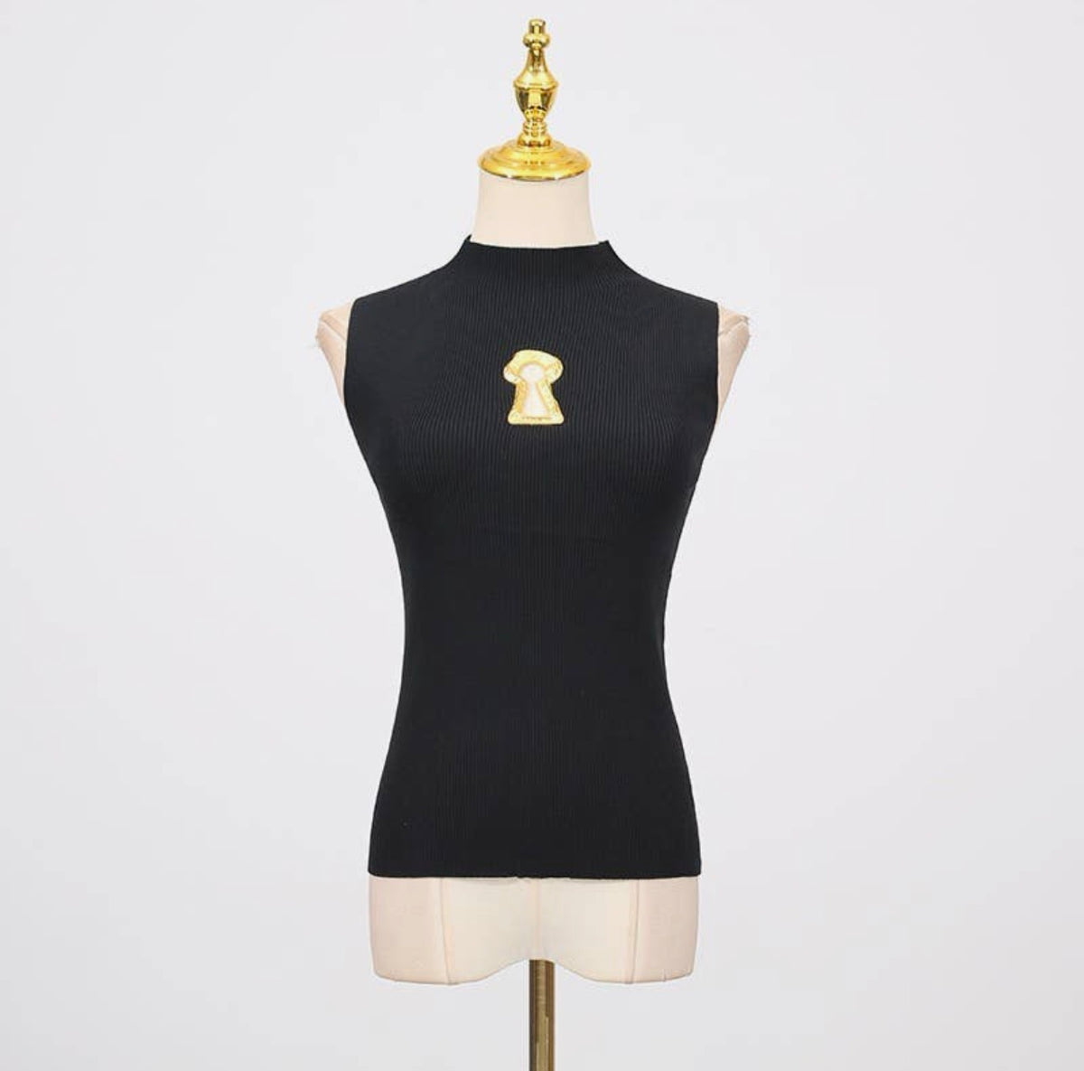 Keyhole Sleeveless Top