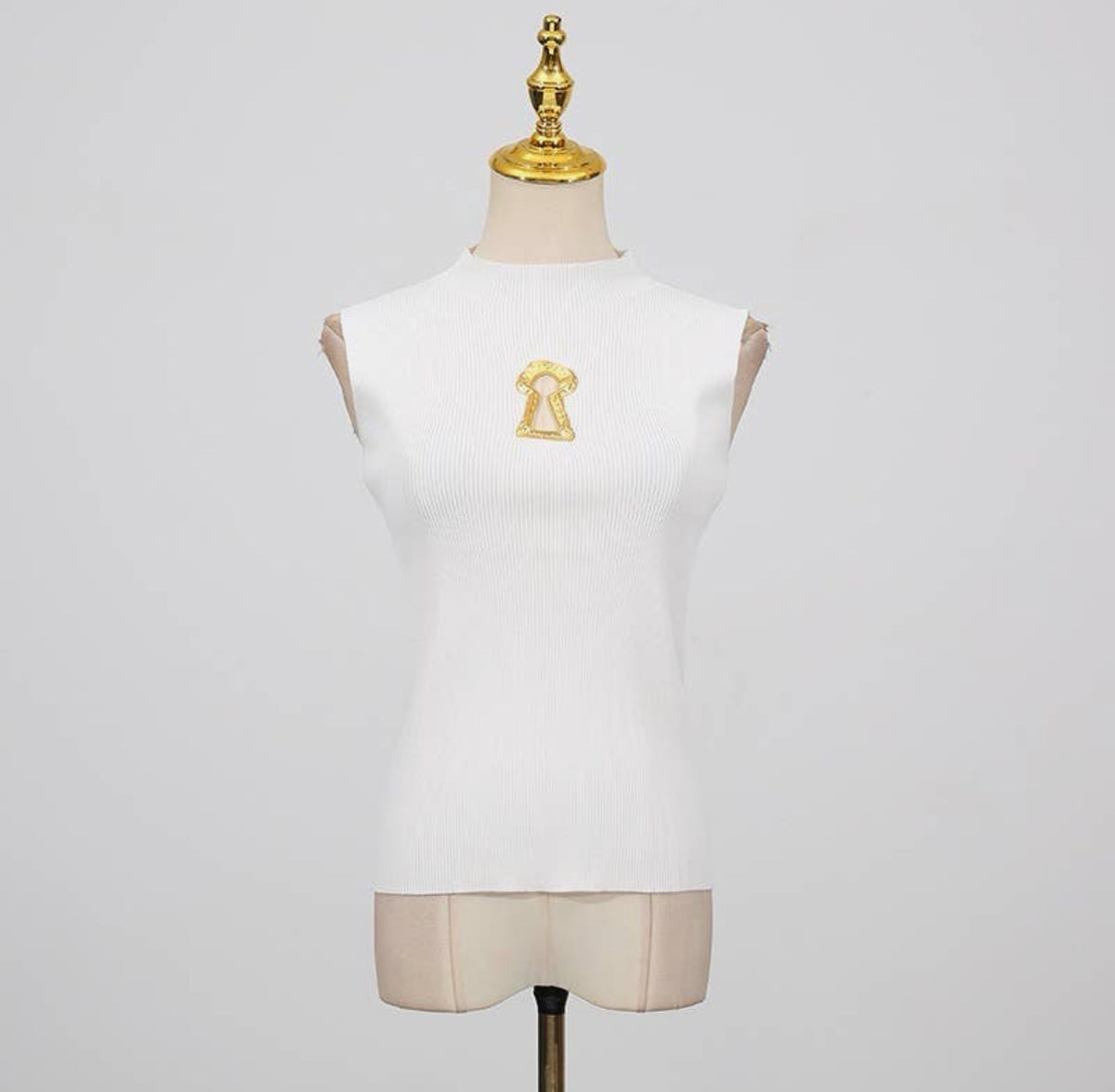 Keyhole Sleeveless Top