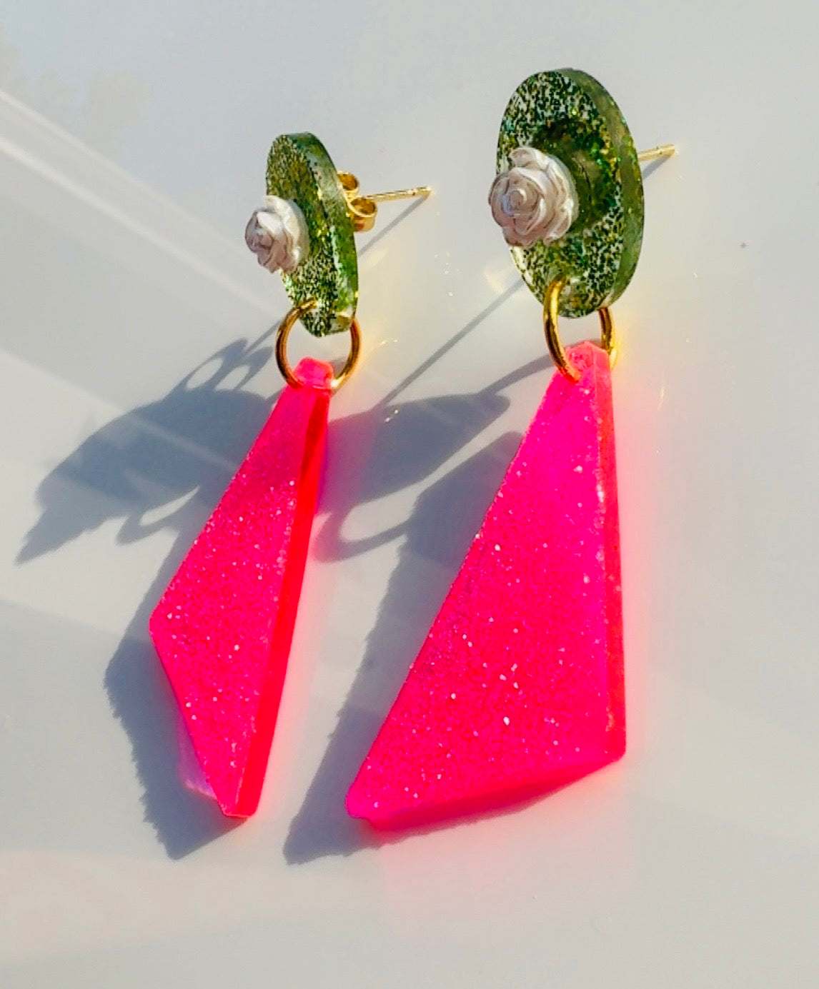 Hot Pink Pendulum Earrings ￼