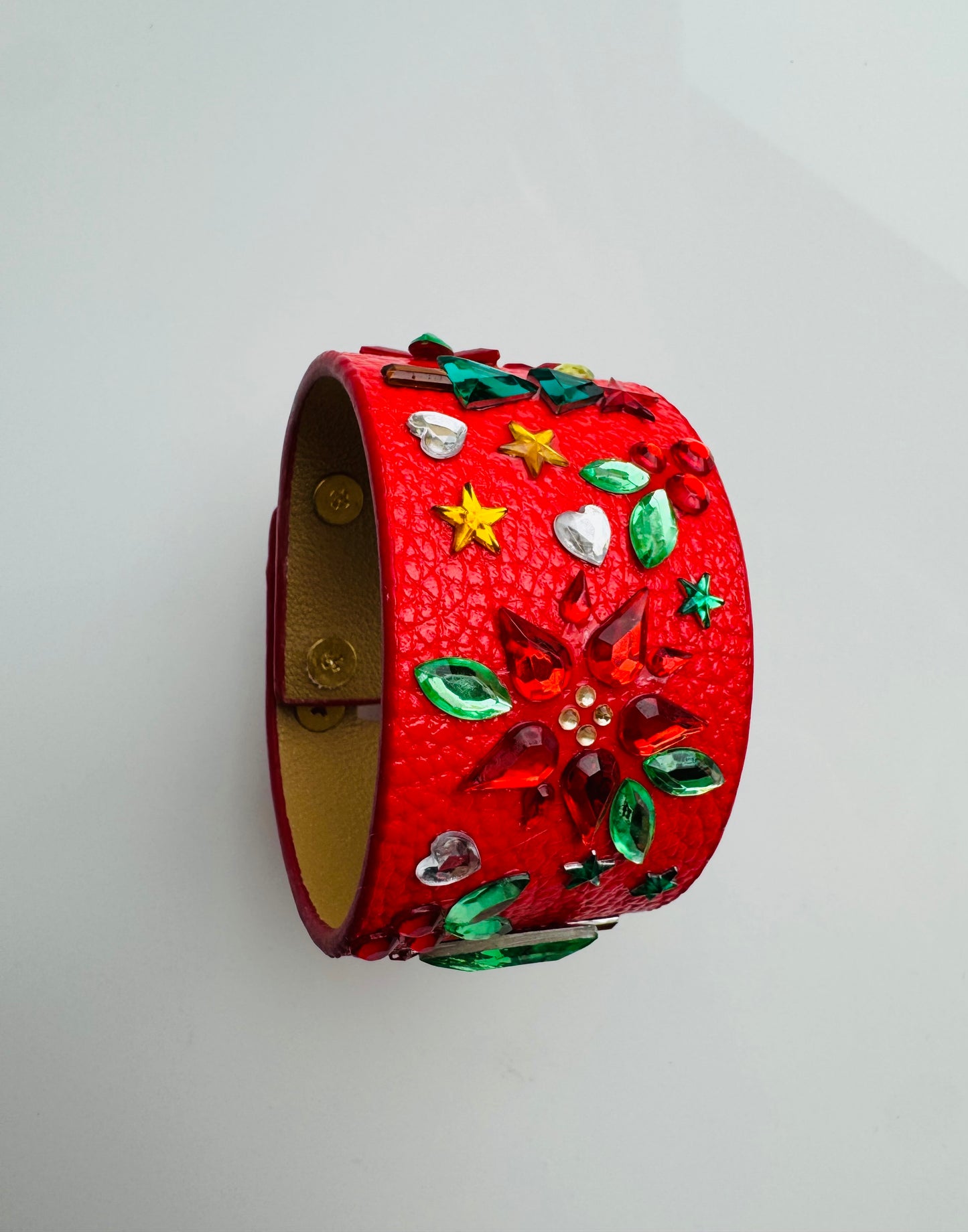 Christmas Cuff Red Mistletoe