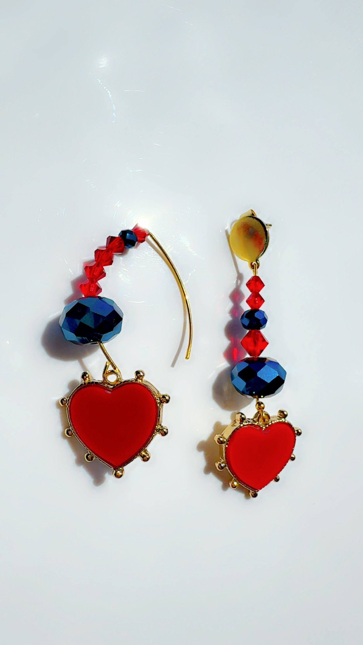 Queen of Hearts Ear Candy