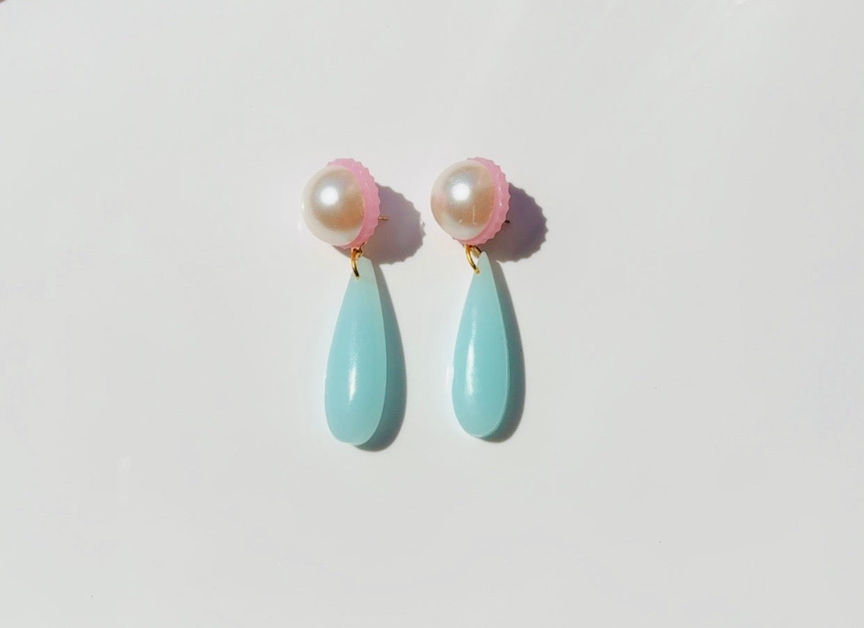 Big Pearl Pink and Tiffany Blue Ear Candy