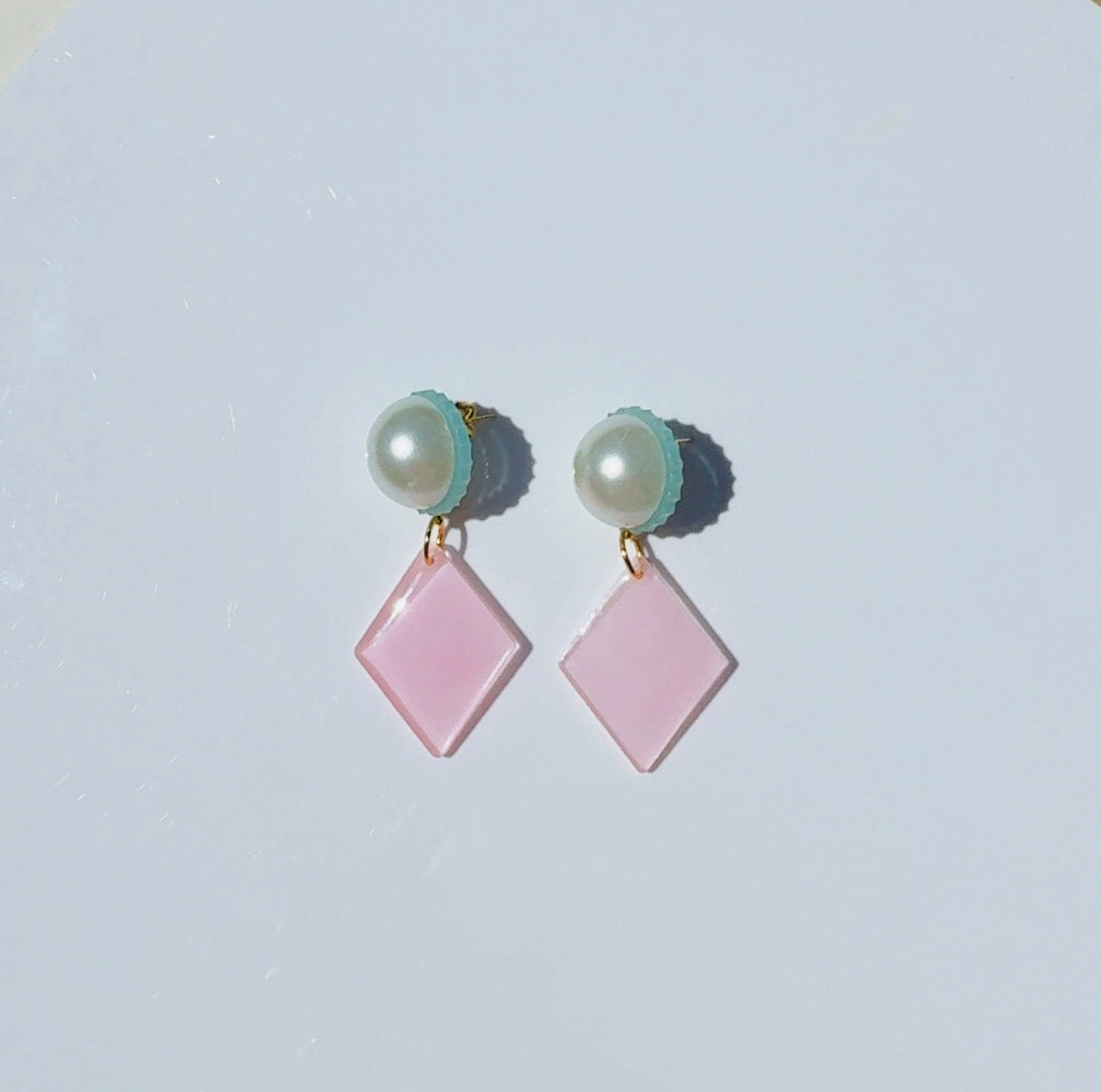Big Pearl Blush Diamond Dangle
