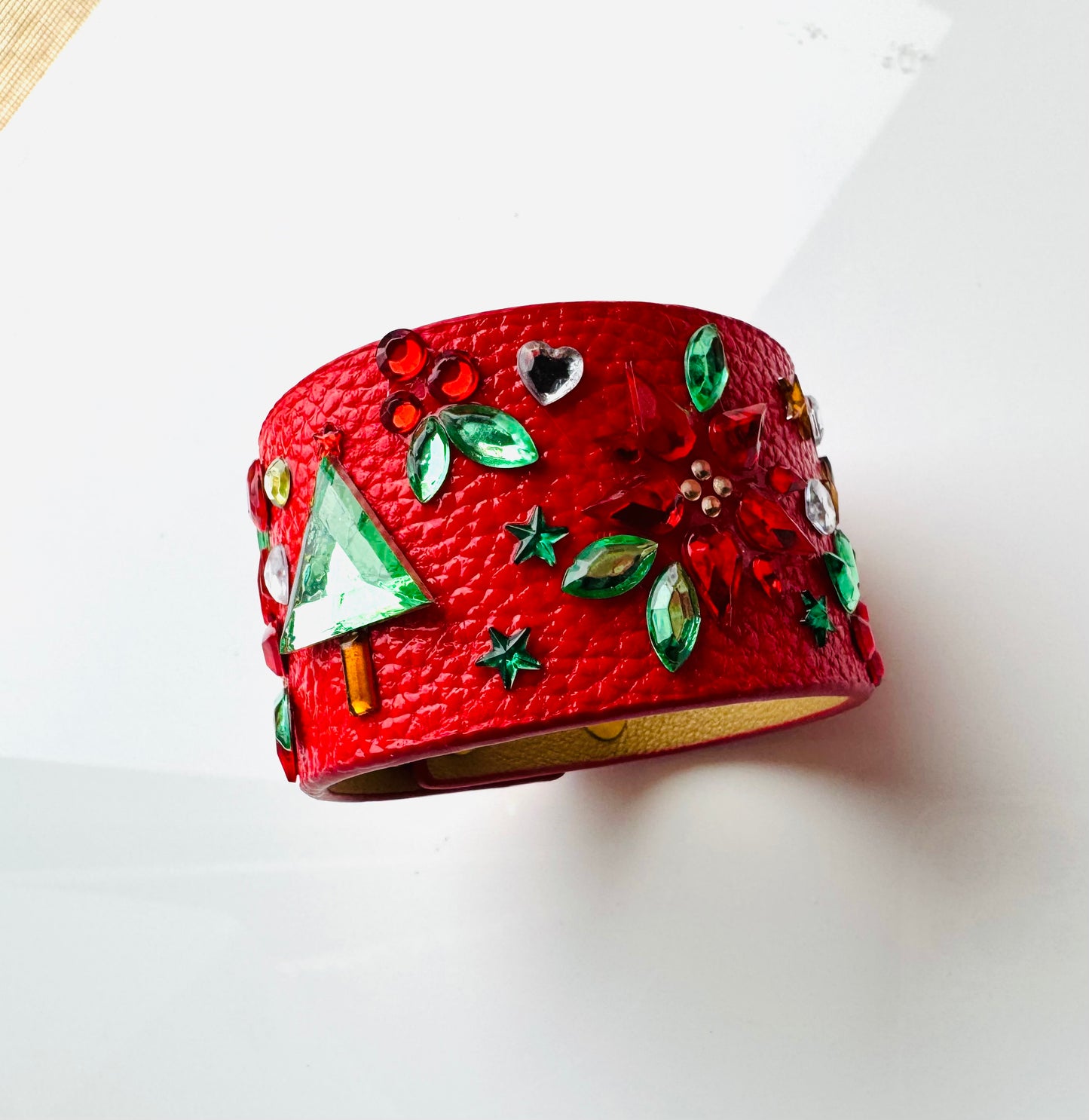 Christmas Cuff Red Mistletoe
