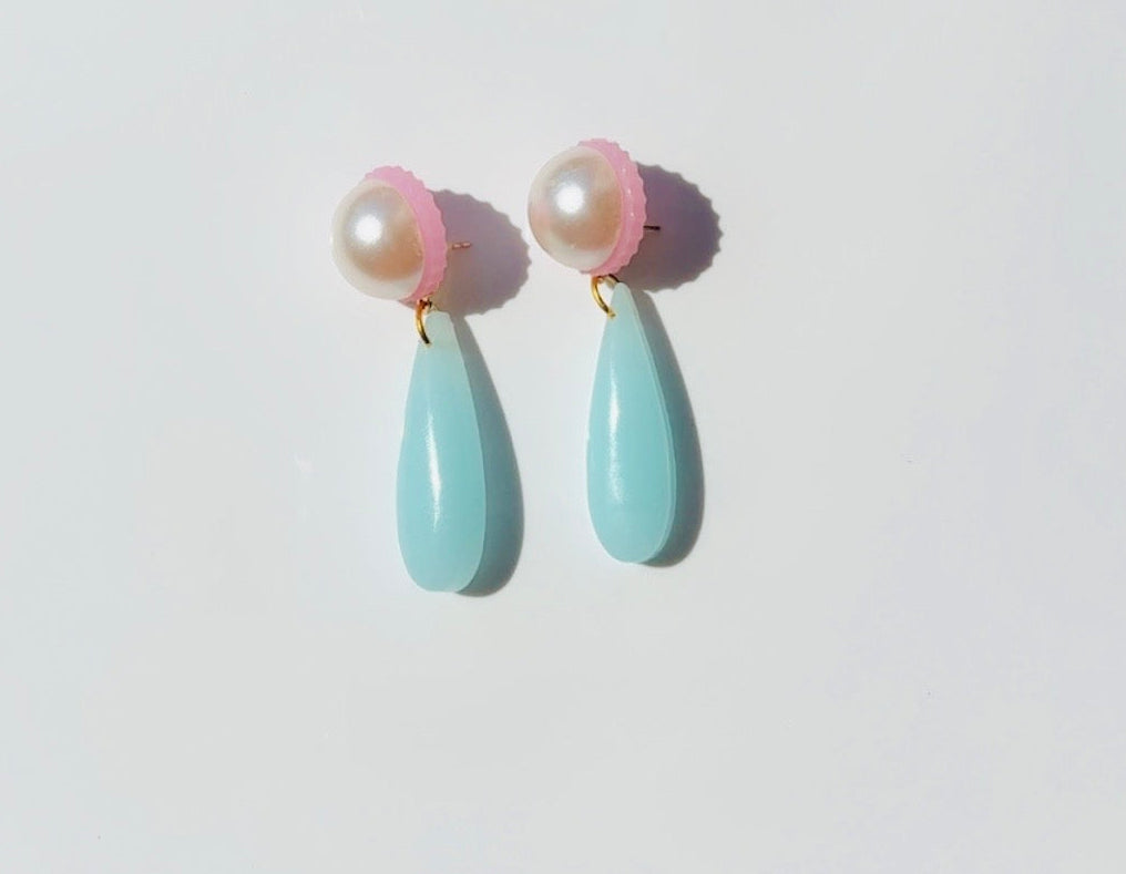 Big Pearl Pink and Tiffany Blue Ear Candy