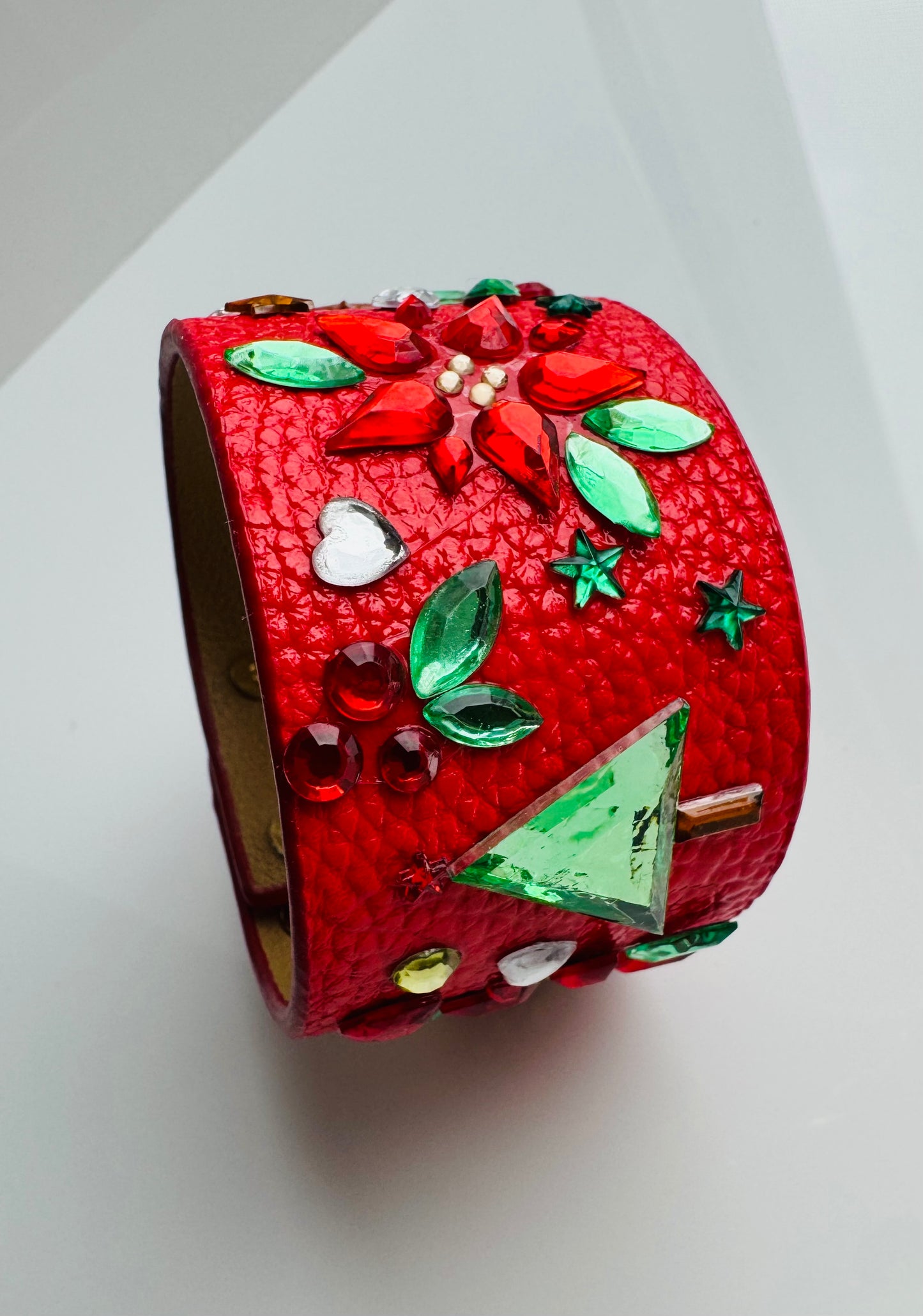 Christmas Cuff Red Mistletoe