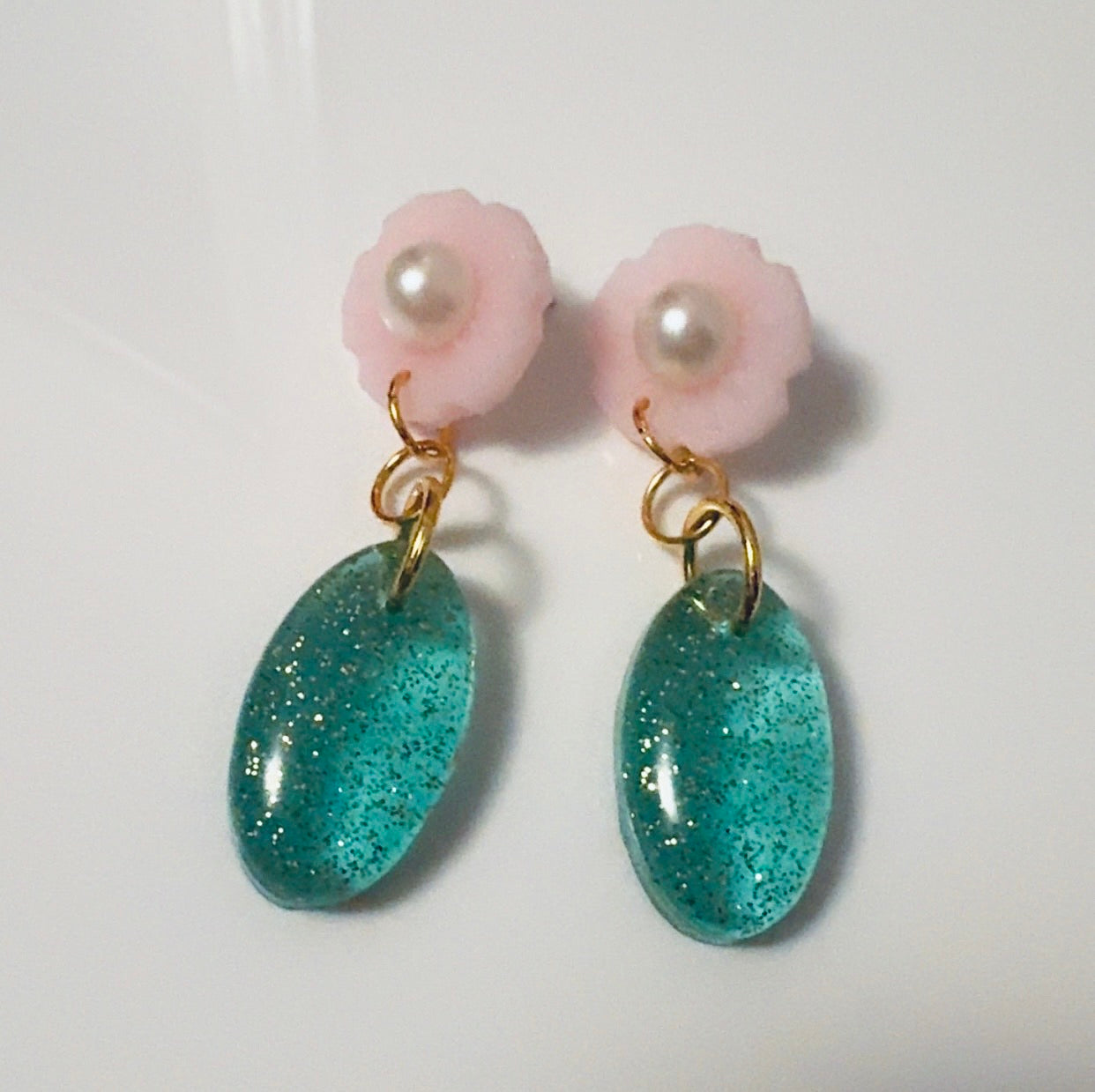 Hard Candy Floral Ear Candy